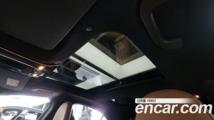 Mercedes-Benz E-Class E300 4MATIC AMG Line 2024 года из Южной Кореи