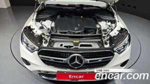 Mercedes-Benz GLC-Class GLC220 d 4MATIC 2023 года из Южной Кореи