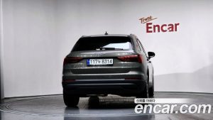 Audi Q3 35 TDI 2023 года из Южной Кореи