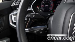 Audi Q3 35 TDI 2023 года из Южной Кореи