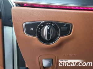 Mercedes-Benz CLS-Class CLS300d 4MATIC 2023 года из Южной Кореи