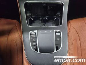 Mercedes-Benz CLS-Class CLS300d 4MATIC 2023 года из Южной Кореи