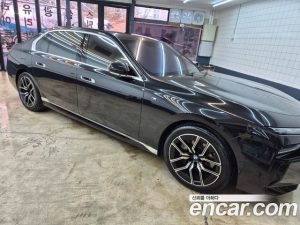 BMW 7-Series 740i xDrive M Sport 2025 года из Южной Кореи