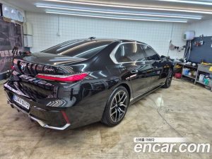 BMW 7-Series 740i xDrive M Sport 2025 года из Южной Кореи