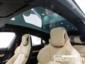 Porsche Taycan 4S 2024 года из Южной Кореи