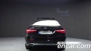 Mercedes-Benz C-Class C200 Avantgarde 2025 года из Южной Кореи