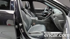 Mercedes-Benz C-Class C200 Avantgarde 2025 года из Южной Кореи