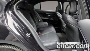 Mercedes-Benz C-Class C200 Avantgarde 2025 года из Южной Кореи
