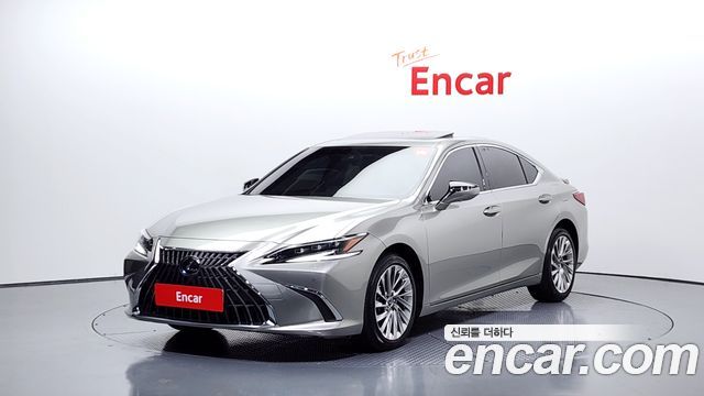Lexus ES Executive 2023 года из Кореи