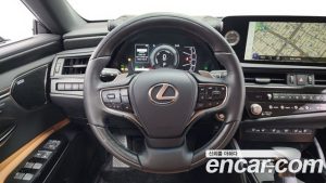 Lexus ES Executive 2023 года из Южной Кореи