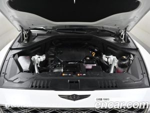 Genesis GV80 2.5T Бензин AWD 2024 года из Южной Кореи
