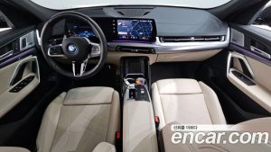BMW iX2 eDrive 20 M Sport 2024 года из Южной Кореи