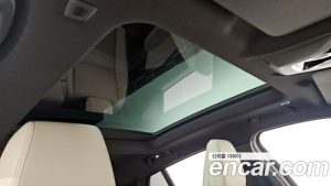 BMW iX2 eDrive 20 M Sport 2024 года из Южной Кореи