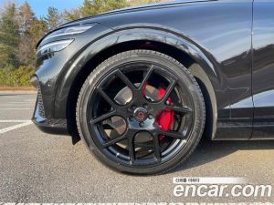 Genesis GV70 3.5T Бензин AWD 2024 года из Южной Кореи