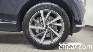 Genesis GV80 2.5T Бензин AWD 2024 года из Южной Кореи