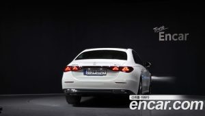Mercedes-Benz E-Class E220d 4MATIC Exclusive 2025 года из Южной Кореи