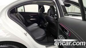 Mercedes-Benz E-Class E220d 4MATIC Exclusive 2025 года из Южной Кореи