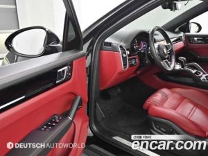 Porsche Cayenne 3.0 Coupe 2023 года из Южной Кореи