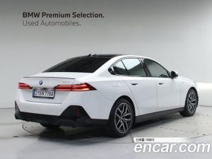 BMW 5-Series 520i Special Edition 2025 года из Южной Кореи