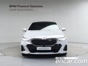 BMW 5-Series 520i Special Edition 2025 года из Южной Кореи