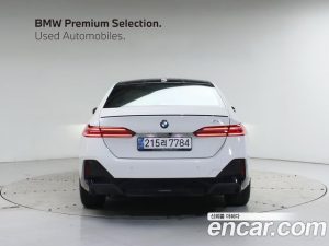 BMW 5-Series 520i Special Edition 2025 года из Южной Кореи