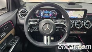 Mercedes-Benz GLB-Class GLB250 4MATIC 2025 года из Южной Кореи