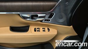 Volvo S90 B5 ULTIMATE Bright 2023 года из Южной Кореи