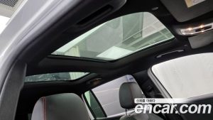 Mercedes-Benz GLB-Class GLB250 4MATIC 2023 года из Южной Кореи