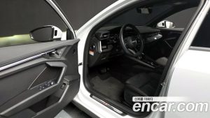 Audi A3 40 TFSI Premium 2023 года из Южной Кореи