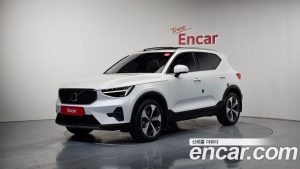 Volvo XC40 B4 ULTIMATE Bright 2024 года из Южной Кореи