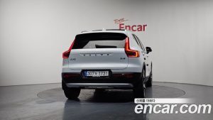 Volvo XC40 B4 ULTIMATE Bright 2024 года из Южной Кореи