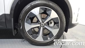 Volvo XC40 B4 ULTIMATE Bright 2024 года из Южной Кореи