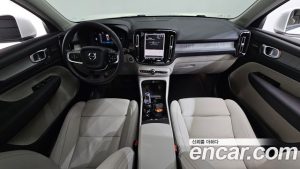 Volvo XC40 B4 ULTIMATE Bright 2024 года из Южной Кореи