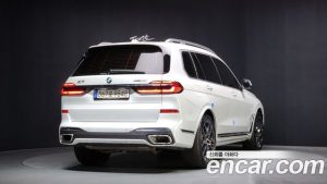 BMW X7 xDrive 40i M Sport 6 2024 года из Южной Кореи