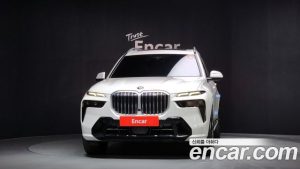 BMW X7 xDrive 40i M Sport 6 2024 года из Южной Кореи
