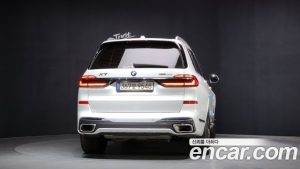 BMW X7 xDrive 40i M Sport 6 2024 года из Южной Кореи