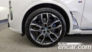 BMW X7 xDrive 40i M Sport 6 2024 года из Южной Кореи