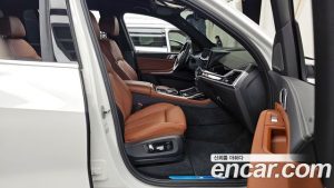 BMW X7 xDrive 40i M Sport 6 2024 года из Южной Кореи