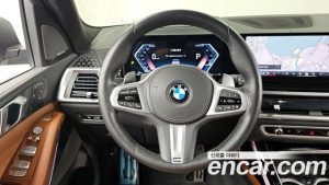 BMW X7 xDrive 40i M Sport 6 2024 года из Южной Кореи