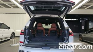 BMW X7 xDrive 40i M Sport 6 2024 года из Южной Кореи