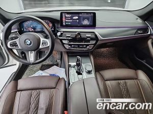 BMW 5-Series 523d M Sport 2023 года из Южной Кореи