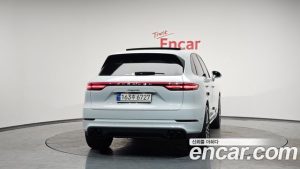 Porsche Cayenne 3.0 2022 года из Южной Кореи
