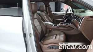 Porsche Cayenne 3.0 2022 года из Южной Кореи