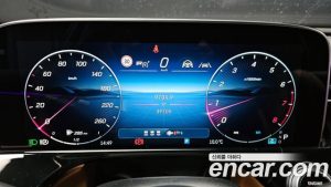 Mercedes-Benz E-Class E300 4MATIC AMG Line 2024 года из Южной Кореи