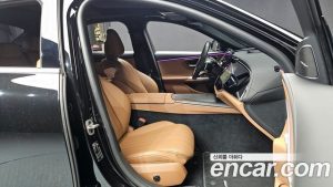 Mercedes-Benz E-Class E300 4MATIC AMG Line 2024 года из Южной Кореи