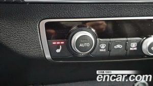 Audi Q2 35 TDI Premium 2023 года из Южной Кореи