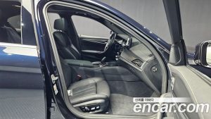 BMW 5-Series 520i M Sport 2023 года из Южной Кореи