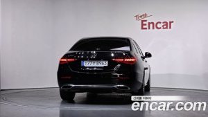 Mercedes-Benz C-Class C200 Avantgarde 2024 года из Южной Кореи