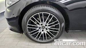 Mercedes-Benz C-Class C200 Avantgarde 2024 года из Южной Кореи