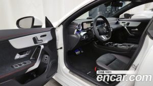 Mercedes-Benz CLA-Class CLA250 4MATIC 2025 года из Южной Кореи